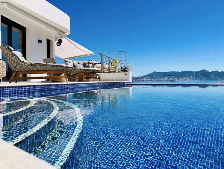 Luxurioeses Apartment In Benidorm Mit Pool Экстерьер фото