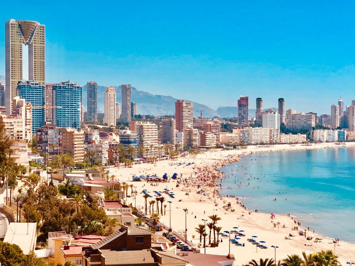 Luxurioeses Apartment In Benidorm Mit Pool Экстерьер фото